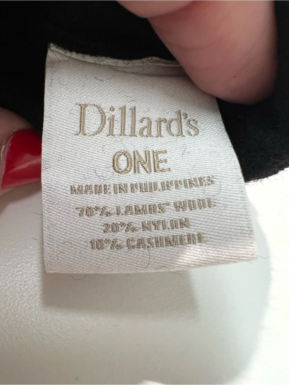 Dillard's Lambs Wool and Cashmere Gloves